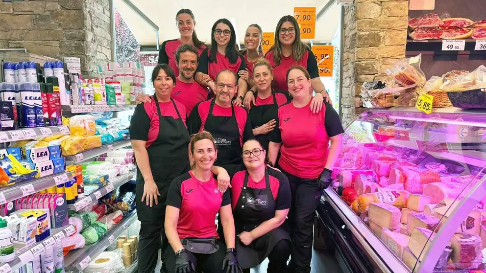 Los trabajadores de la carnicer&iacute;a Casa Iracheta en Berriozar. Cedida.