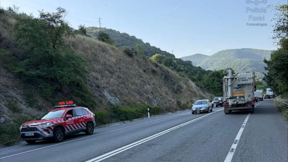 Polic&iacute;a Foral regula el tr&aacute;fico en la N121-A. CEDIDA