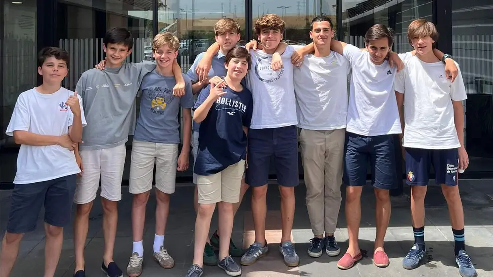 Un grupo de Alaiz en la residencia Bidealde: Gonzalo, Luis, Tom&aacute;s, Nicol&aacute;s, Daniel, Juan Pablo, Gonzalo, Jorge y Sancho