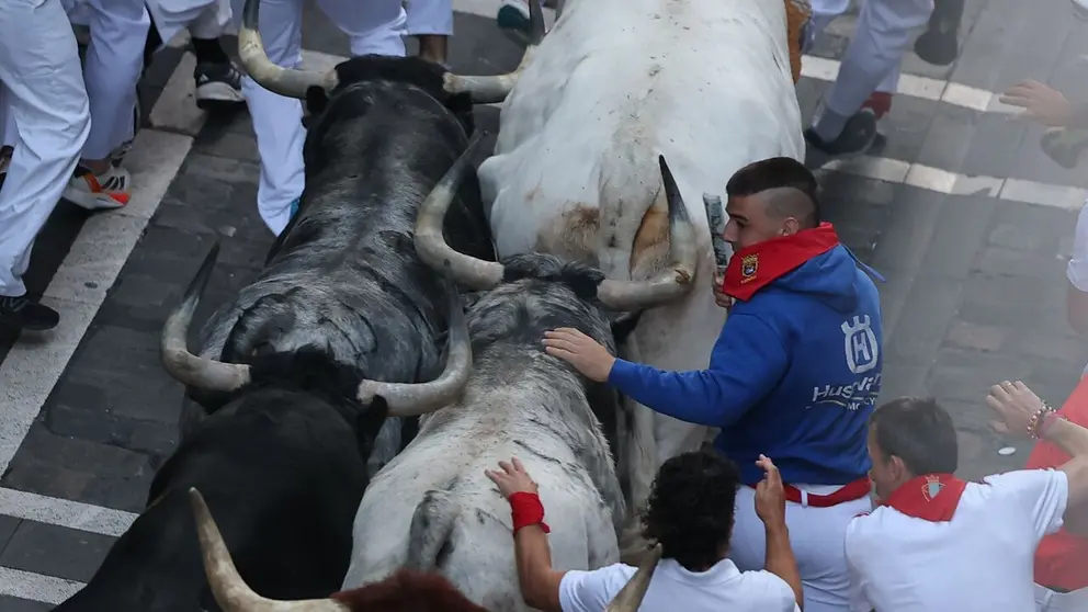 Segundo encierro de las fiestas de San Ferm&iacute;n 2026 con toros de la ganader&iacute;a gaditana de Cebada Gago. EFE