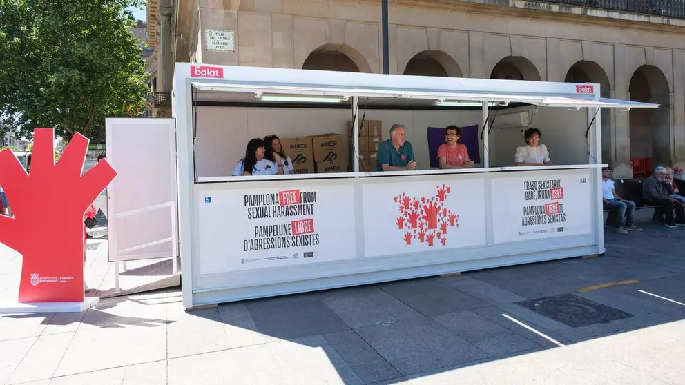 Punto de informaci&oacute;n contra las agresiones sexistas en San Ferm&iacute;n. AYUNTAMIENTO DE PAMPLONA