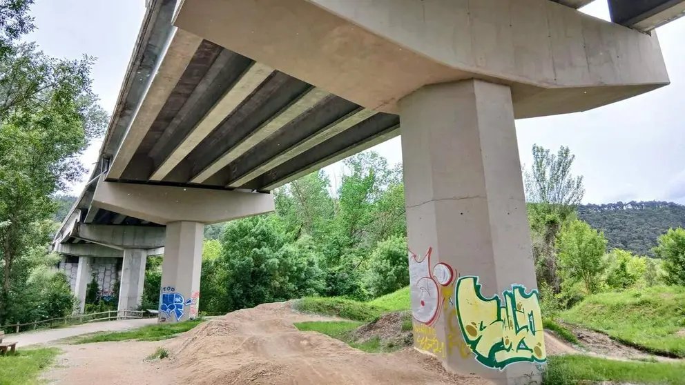 Estado actual del puente de la carretera NA-30 en el acceso a Landaben, sobre el río Arga. GOBIERNO DE NAVARRA