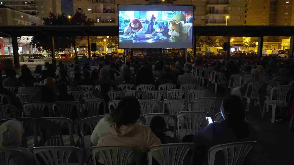 Cine de verano en Mendillorri. AYUNTAMIENTO DE PAMPLONA
