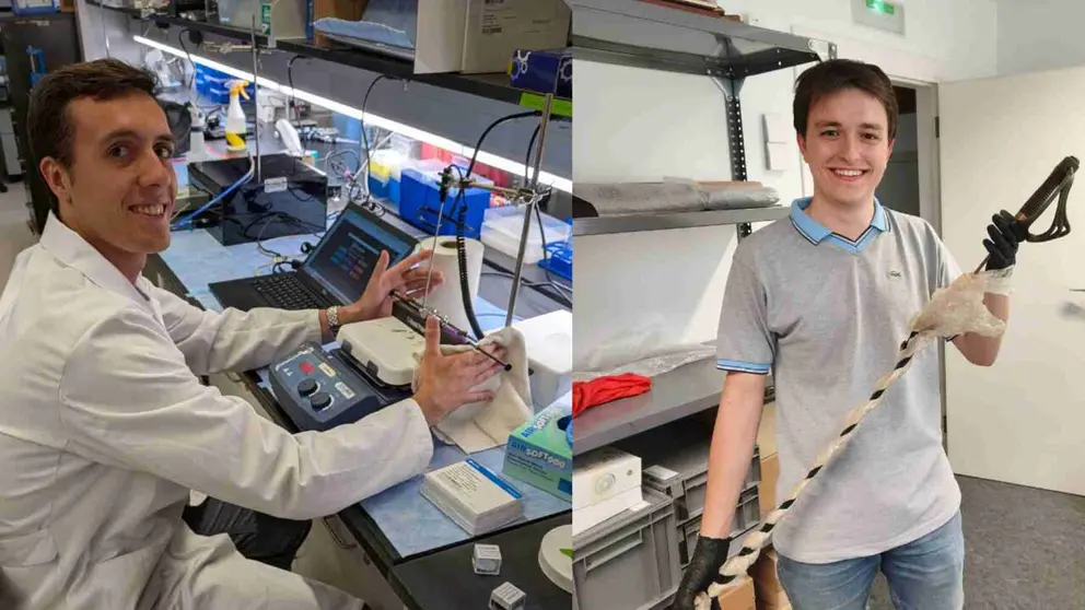 Miguel Cayarga (izquierda) e Iv&aacute;n Hern&aacute;ndez (derecha) en sus pr&aacute;cticas de verano. UNIVERSIDAD DE NAVARRA