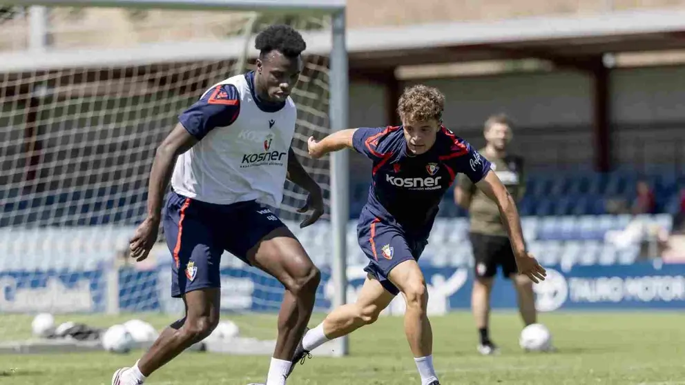 Rockson Yeboah en un entrenamiento en Tajonar. OSASUNA