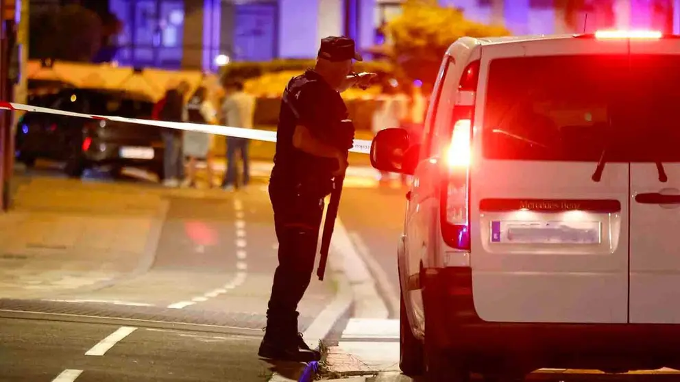Un hombre que conduc&iacute;a un taxi ha sido asesinado este martes en Azpeitia (Gipuzkoa) por un disparo de un arma de fuego, ha informado el Departamento vasco de Seguridad. Seg&uacute;n el relato de testigos presenciales recogido por el medio local Azpeitia Guka, un veh&iacute;culo ha embestido al taxi que conduc&iacute;a la v&iacute;ctima, tras lo que el conductor del coche que ha provocado el accidente ha disparado al hombre que conduc&iacute;a el otro autom&oacute;vil. EFE/Juan Herrero