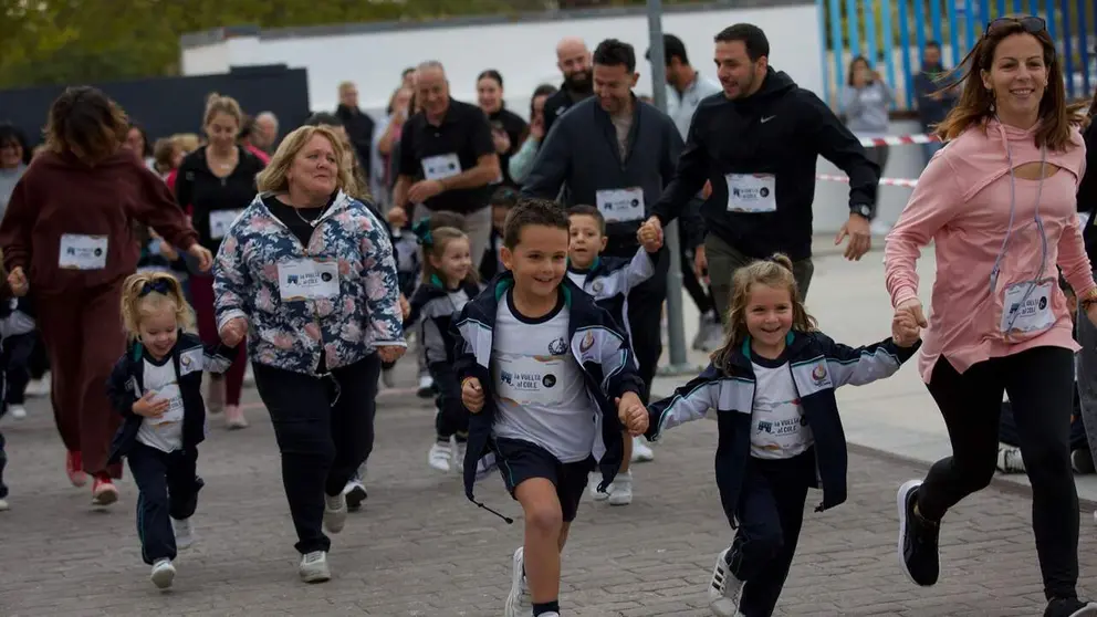 Carrera solidaria  "La vuelta al cole", contra el c&aacute;ncer infantil. CEDIDA