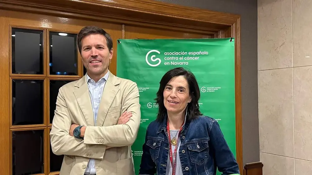 Jaime G&aacute;llego y Marta Alonso, investigadores de la Cl&iacute;nica Universidad de Navarra. IRANZU LARRASOA&Ntilde;A