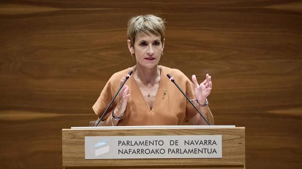 La presidenta del Gobierno de Navarra, Mar&iacute;a Chivite, este jueves en el Debate sobre el Estado de la Comunidad, en el pleno del Parlamento de Navarra. EDUARDO SANZ / EUROPA PRESS