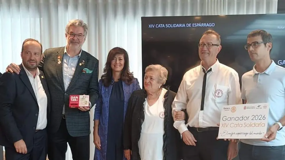 Conservas Dantza recibe el premio al Mejor Esp&aacute;rrago del Mundo en la XIV Cata Solidaria de Esp&aacute;rrago. CEDIDA