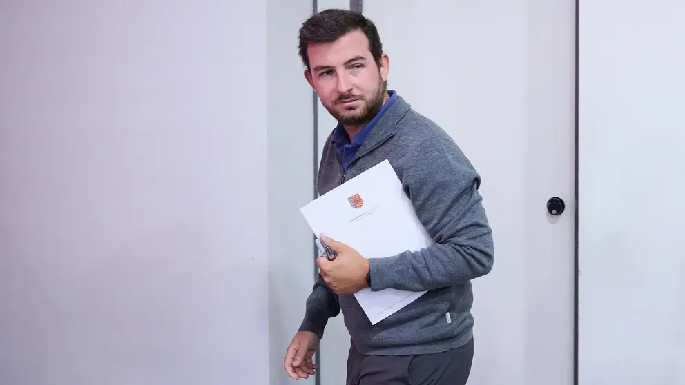 El alcalde de Orkoien y portavoz socialista en el municipio, &Aacute;lex L&oacute;pez Orejuela, analiza el informe de la C&aacute;mara de Comptos que aprecia deficiencias en la gesti&oacute;n del Ayuntamiento y de la sociedad municipal Iturgain. I&Ntilde;IGO ALZUGARAY