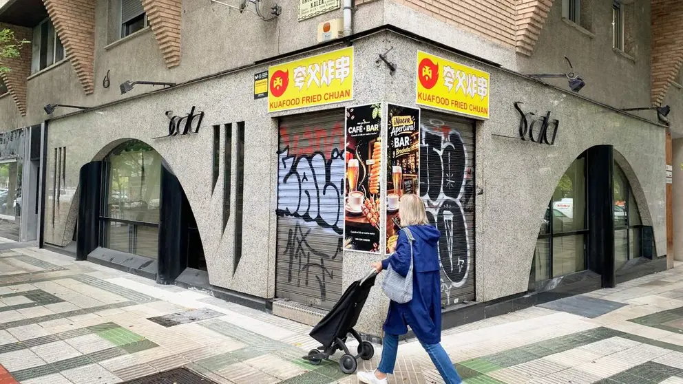 El bar Scala en la esquina de Seraf&iacute;n Oalve con I&ntilde;igo Arista en Pamplona. Navarra.com
