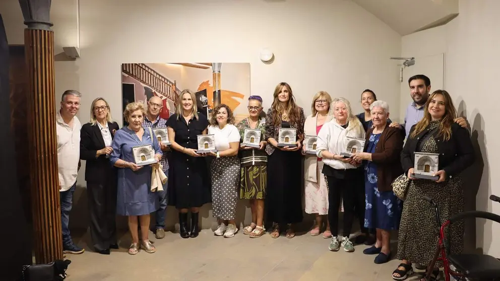 Reconocimiento a entidades con motivo del D&iacute;a de las Personas Mayores. AYUNTAMIENTO DE TUDELA