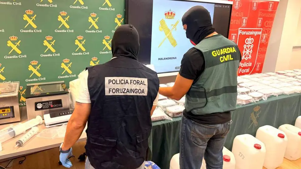 1. Guardia Civil y Polic&iacute;a Foral desmantelan en Navarra un laboratorio capaz de fabricar 400 kilos de speed.