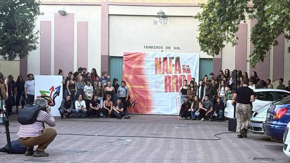 Ernai ha fracasado en Tudela tras reunir a unas 50 personas junto a la plaza de toros y suspender su manifestaci&oacute;n por falta de asistentes.