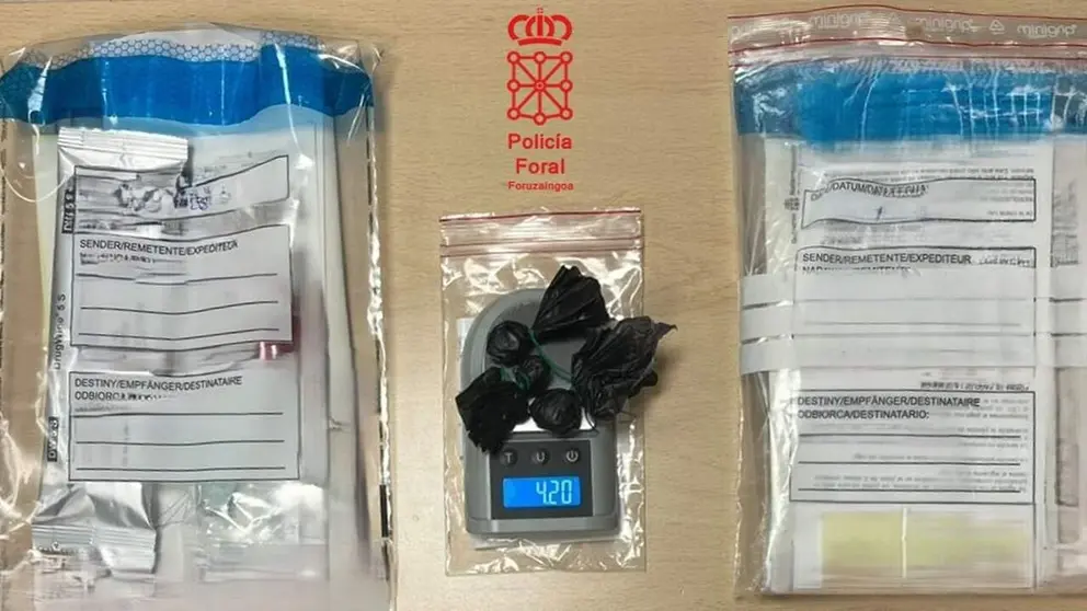 Imagen de la droga intervenida por Polic&iacute;a Foral. CEDIDA