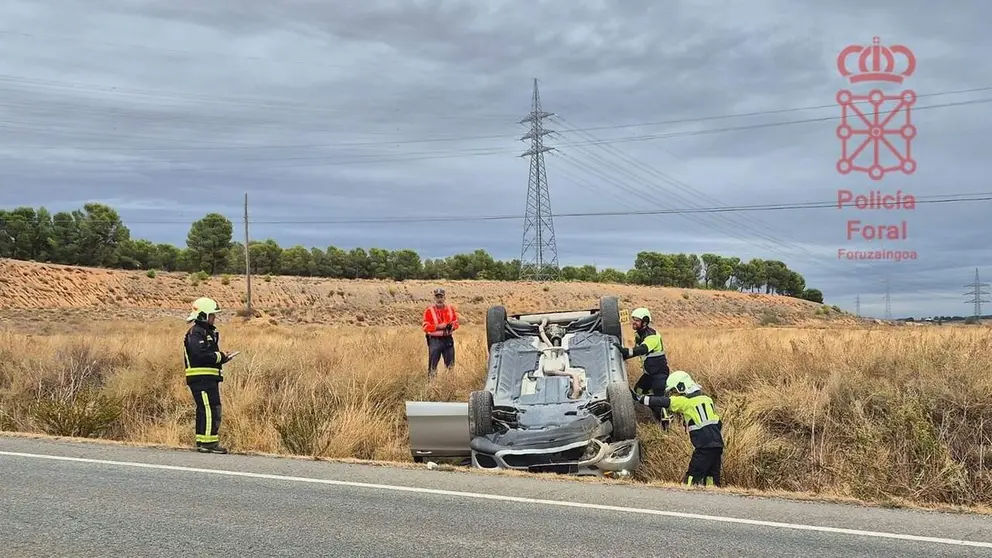 Imagen del accidente en Murchante. POLIC&Iacute;A FORAL