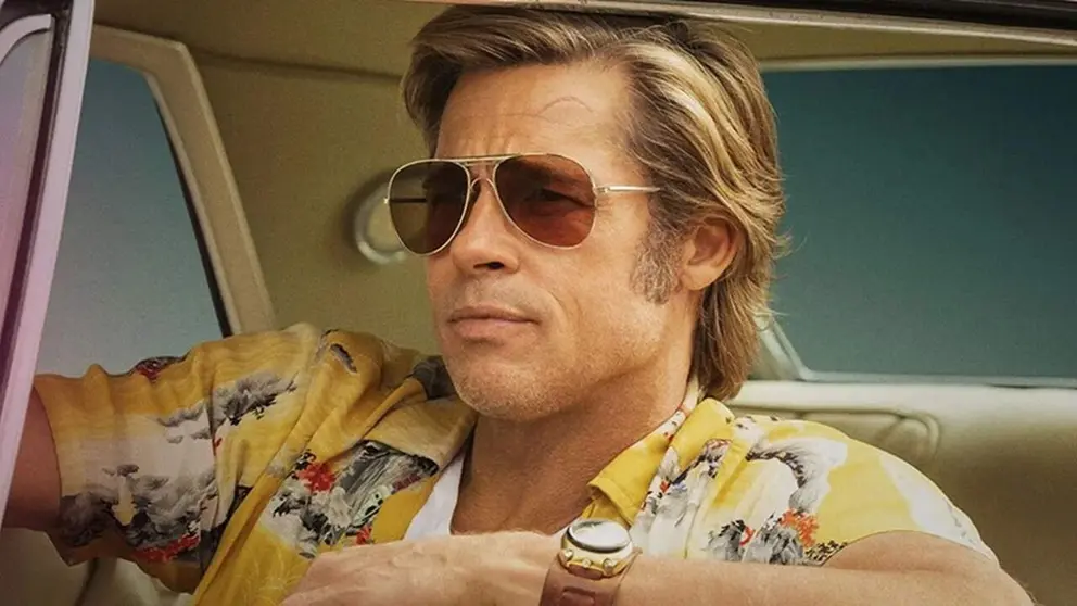Brad Pitt como Cliff Booth, el personaje que le dio un Oscar.