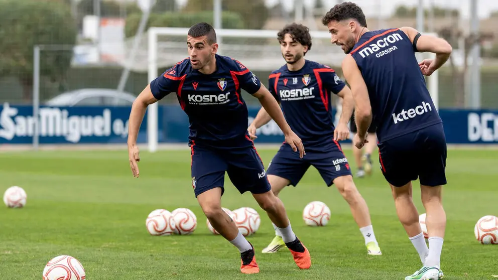 Jugadores rojillos en un entrenamiento en Tajonar. CA Osasuna.