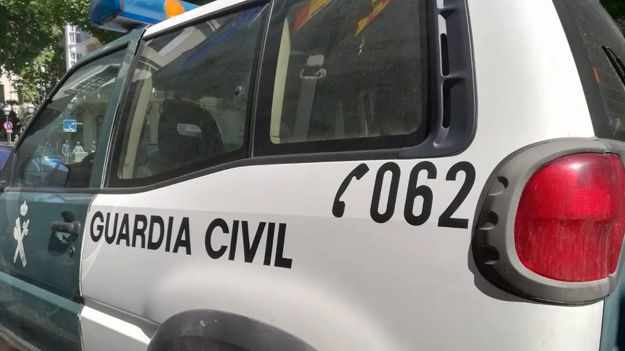 Un veh&iacute;culo de la Guardia Civil.