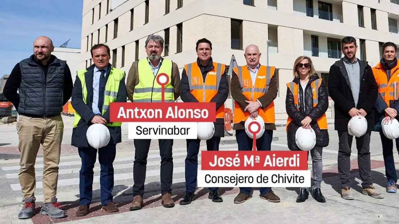 Antxon Alonso segu&iacute;a coincidiedo en obras p&uacute;blicas con el entonces consejero de Vivienda y vicepresidente de Chivite en esta imagen tomada en marzo de 2023.