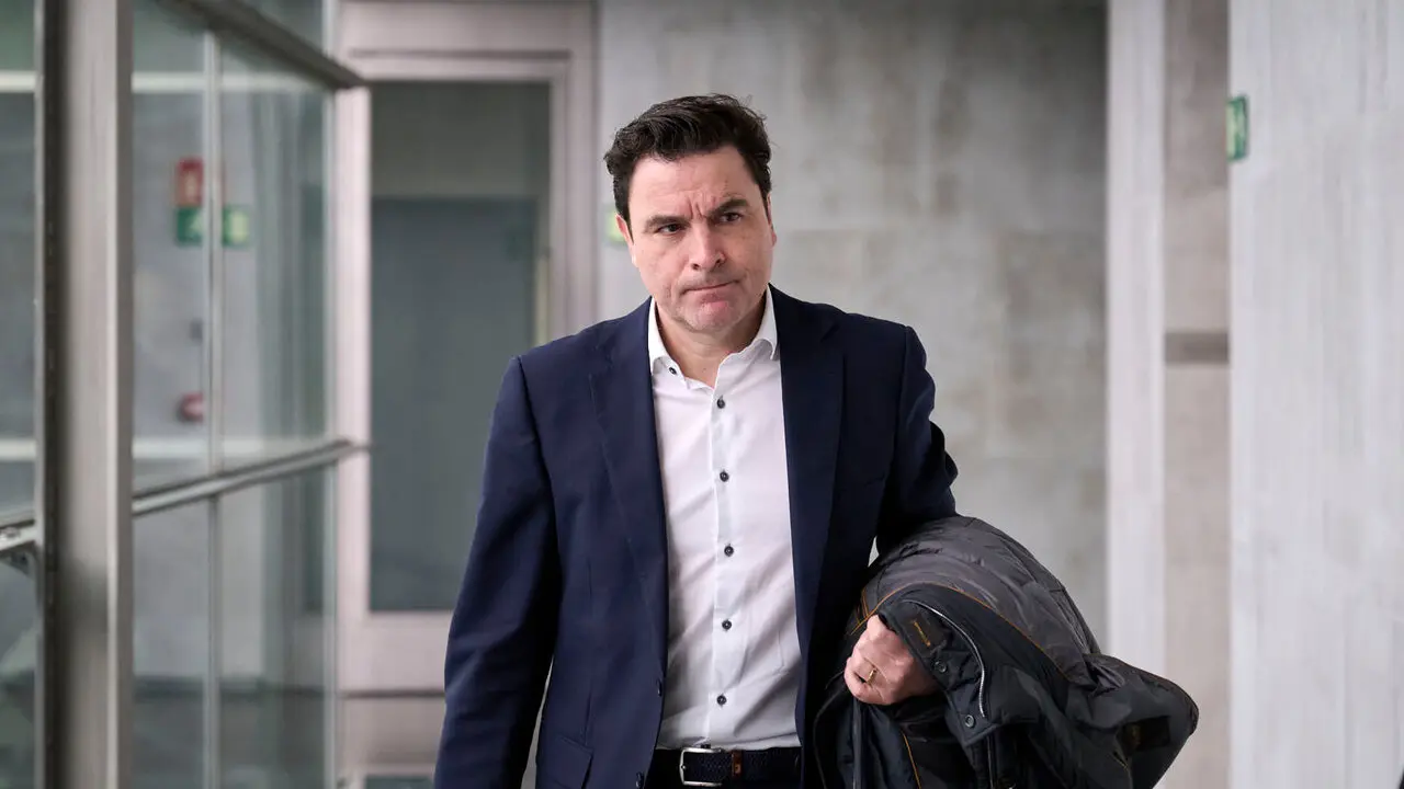 Comparecencia de Alberto Baiona, exgerente de Nasuvinsa, en la Comisi&oacute;n de Investigaci&oacute;n sobre licitaci&oacute;n y adjudicaci&oacute;n de obras p&uacute;blicas del Gobierno de Navarra. PABLO LASAOSA