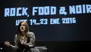 La escritora Dolores Redondo, autora de la Trilogía del Baztan, durante la conferencia inaugural hoy en la capital navarra de "Pamplona Negra", que lleva por título "El espectro y el alma en la novela". EFE/Villar López