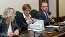 María Caballero, Ana Elizalde y Enrique Maya en la reunión de la Comisión de Asuntos Ciudadanos del Ayuntamiento de Pamplona. (2). IÑIGO ALZUGARAY