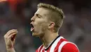 Imagen del navarro Iker Muniain durante un partido de fútbol.