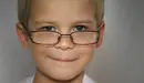 Un niño con gafas. ARCHIVO