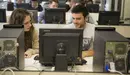 Dos alumnos en la UPNA. 
