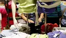 Una tienda de ropa con varios maniquíes. EFE 