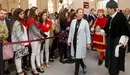 El rector de la Universidad de Navarra, Alfonso Sánchez-Tabernero, junto a la presidenta del Gobierno de Navarra, Uxue Barkos, en acto de apertura del curso académico 2016-2017. IÑIGO ALZUGARAY.