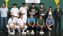 Foto conjunta de los finalistas con sus trofeos del torneo Vírgen de las Angustias en Lodosa.