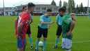 Trio arbitral y capitanes del Osasuna B - Guijuelo.