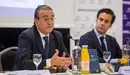 Fernando Eguidazu en los Desayunos Empresariales de Navarra Capital.