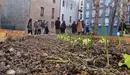 Miembros de la Comisión de Urbanismo del Ayuntamiento de Pamplona visitan el primer huerto comunitario ecológico de la ciudad en el Rincón de Pellejerías (09). IÑIGO ALZUGARAY