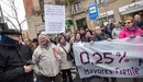 Manifestación en Pamplona por el 'ridículo' aumento de las pensiones y la perdida de poder adquisitivo. IÑIGO ALZUGARAY (39)