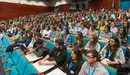 Alumnos de Medicina durante la conferencia sobre cirujamos impartida en la CUN