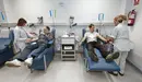 Imagen de dos donantes de sangre en el Banco de Sangre y Tejidos de Navarra GOBIERNO DE NAVARRA
