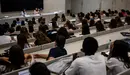 Los estudiantes navarros vuelven a las clases en el comienozo del curso académico. MIGUEL OSÉS_8