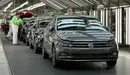 Interior de la fábrica de Volkswagen Navarra, en Landaben