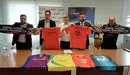 Directivos y patrocinadores del club Ribera Navarra en la presentación de las iniciativas para la Copa del Rey.