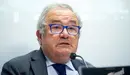 Luis Sabalza, presidente de Osasuna, en rueda de prensa en las instalaciones de Tajonar. MIGUEL OSÉS