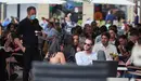 Aglomeración de personas en una terraza de la famosa Plaza del Castillo en las jornadas previas a la entrada en la fase 3 de la desescalada en Pamplona, Navarra, España, a 6 de junio de 2020.

Aglomeración de personas en una terraza de la famosa Plaza del Castillo en las jornadas previas a la entrada en la fase 3 de la desescalada en Pamplona, Navarra, España, a 6 de junio de 2020.


6/6/2020