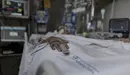 Situación de un paciente ingresado en la Unidad de Cuidados Intensivos del Hospital Infanta Sofía en San Sebastián de los Reyes (Madrid) donde el responsable de la UCI del centro, Ángel González Gallego, ha señalado que &#34;sí el funcionamiento normal de la UVI era de 8 camas, han llegado a tener 40 puestos críticos, cinco veces más de su capacidad&#34;, debido a la crisis del Covid-19 en la región. En San Sebastián de los Reyes, Madrid, (España), a 28 de abril de 2020.

29 ABRIL 2020;CORONAVIRUS;VIRUS;COVID19;EPIDEMIA;PANDEMIA;SAN SEBASTIAN DE LOS REYES;HOSPITAL INFANTA SOFIA
  (Foto de ARCHIVO)

28/4/2020