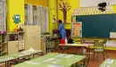 trabajos de limpieza y desinfección intensiva en los colegios. ARCHIVO