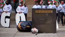 Acto de Sortu, en colaboración con miembros de Mujeres del Maíz, Africa United, Compartiendo Raíces y Asociación Cultural Munata, para criticar "el carácter imperial del reino español". MIGUEL OSÉS