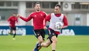 Los jugadores rojillos Kike Barja y Unai García durante un partidillo en Tajonar. CA Osasuna.