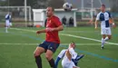 Osasuna Promesas se enfrenta al CD Ebro en las instalaciones de Tajonar. MIGUEL OSÉS